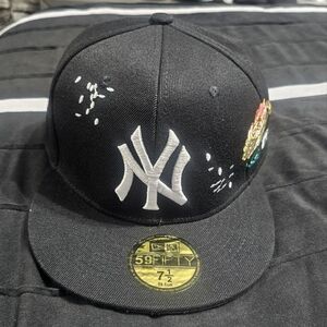 New Era Black Embroidered fitted hat